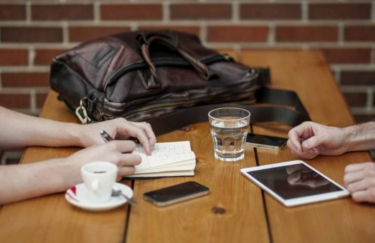 What to Bring to a Job Interview Six Essentials - UEI College What to Bring to a Job Interview Six Essentials - UEI College
