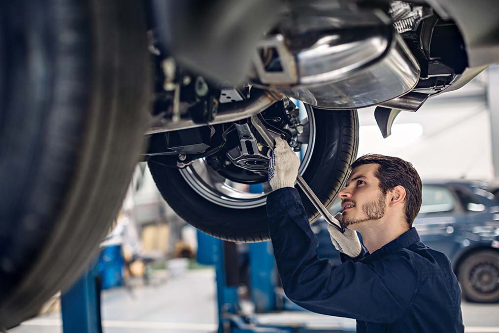 auto-mechanic-at-school
