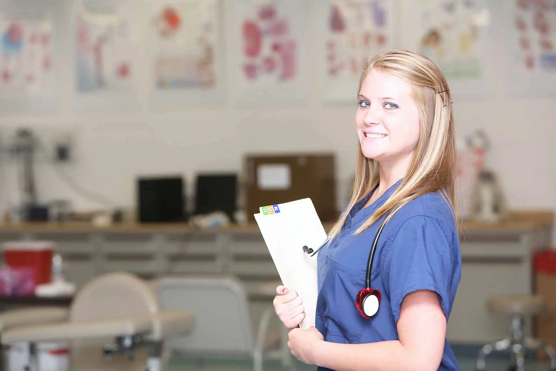 female-dental-assistant