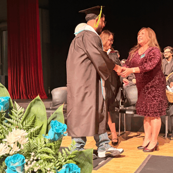 Councilmember Rosario Diaz delivered an inspiring keynote at West Covina’s graduation, celebrating the Class of 2025 with heartfelt remarks