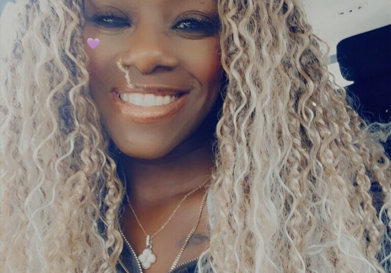 Busy mother of five Jazzlyn overcame past setbacks to achieve the honor roll in the Dental Assistant program at UEI College Huntington Park