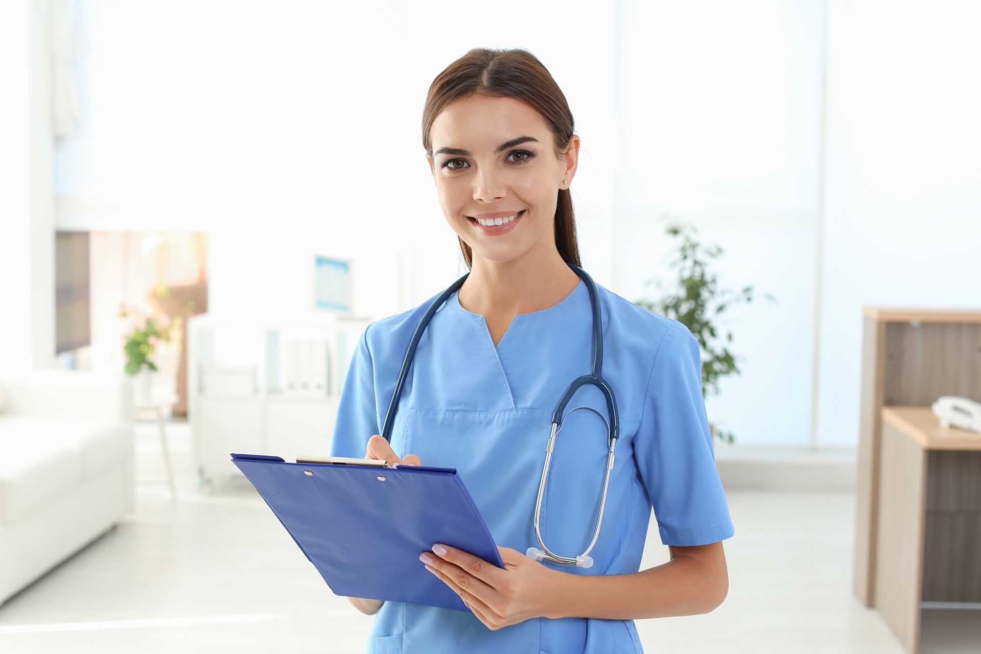 10 Reasons to Become a Medical Assistant - UEI College