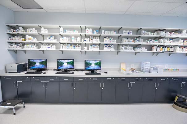 pharmacy-technician-program-lab