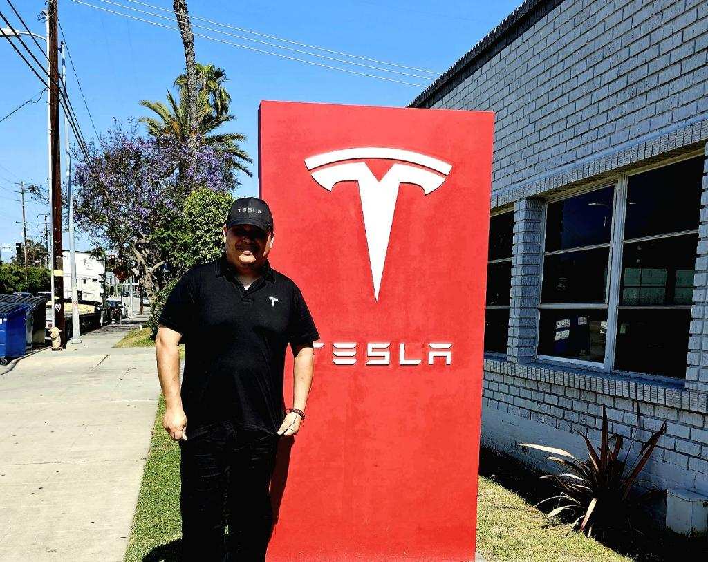 Raul transformed his career at UEI College, moving from a stagnant job to realizing his dream of becoming a Tesla technician
